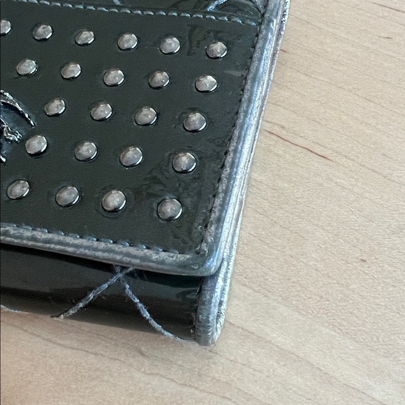 BURBERRY Quilted Patent Leather Wallet - Picture 12 of 12